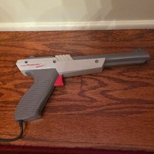 Nintendo Zapper in Gray and Red